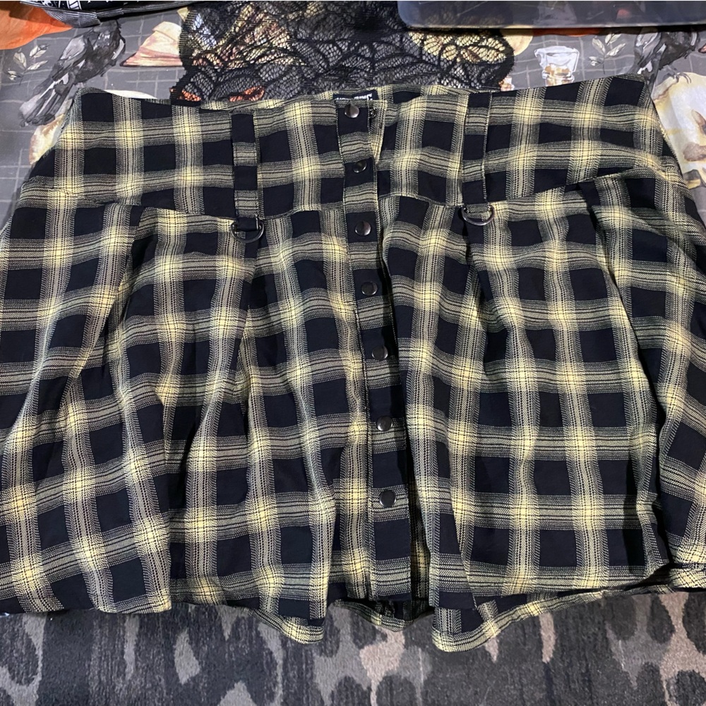 Hot Topic size 3 mini skirt